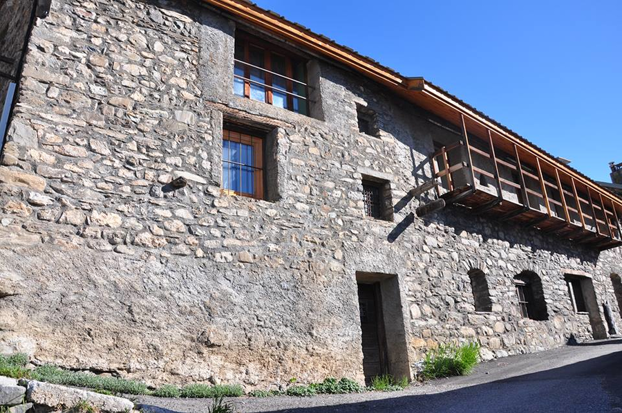 Location gîte associatif LA GRAVE